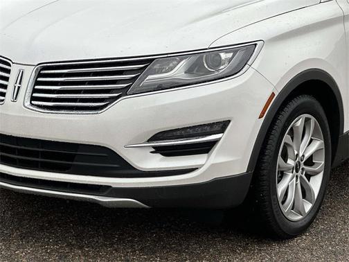 2015 Lincoln MKC Base