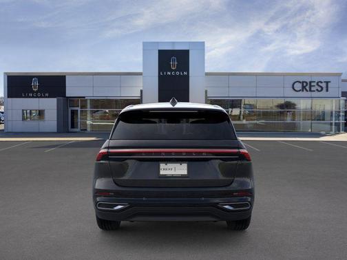 Infinite Black Metallic Clearcoat 2026 Lincoln Nautilus Premiere