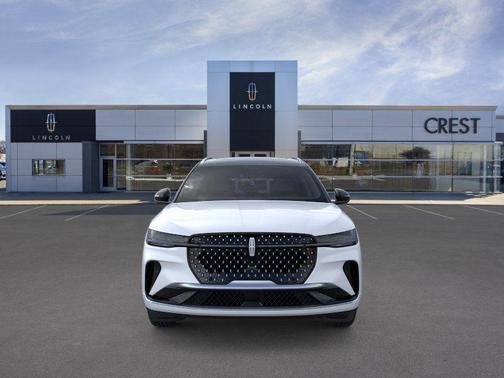 White Platinum Metallic Tri-Coat 2026 Lincoln Nautilus Reserve