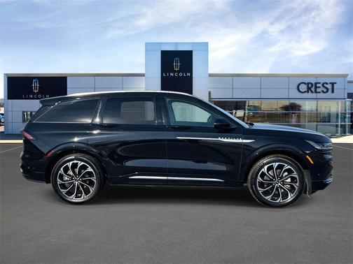 2024 Lincoln Nautilus Reserve