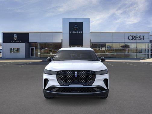 White Platinum Metallic Tri-Coat 2026 Lincoln Nautilus Premiere
