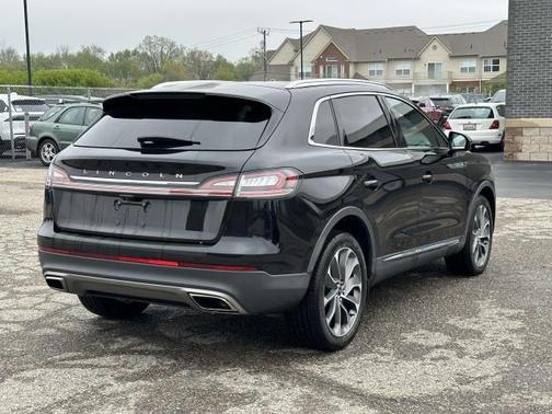 2022 Lincoln Nautilus Reserve
