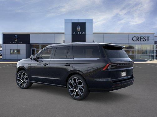 Infinite Black Metallic Clearcoat 2026 Lincoln Navigator Black Label