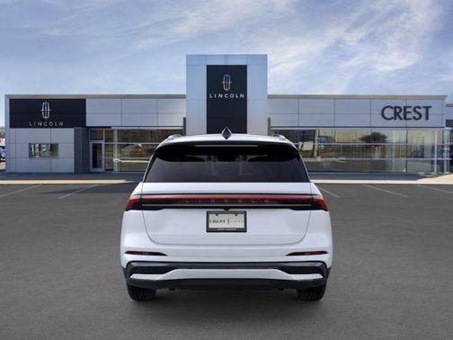 White Platinum Metallic Tri-Coat 2026 Lincoln Nautilus Reserve