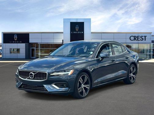 Denim Blue Metallic 2022 Volvo S60 T5