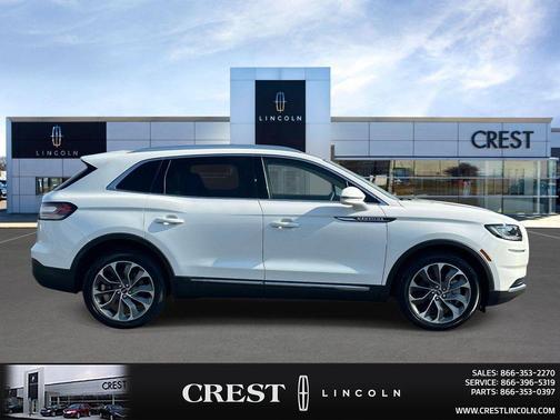 Pristine White Metallic Tri-Coat 2022 Lincoln Nautilus Reserve