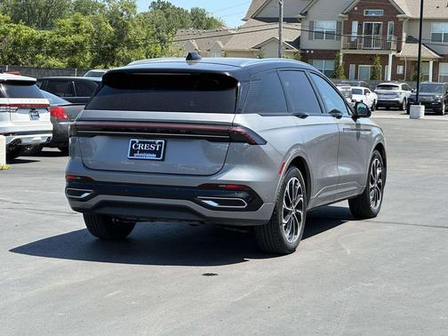 Lustrous Gray Metallic Clearcoat 2024 Lincoln Nautilus Reserve