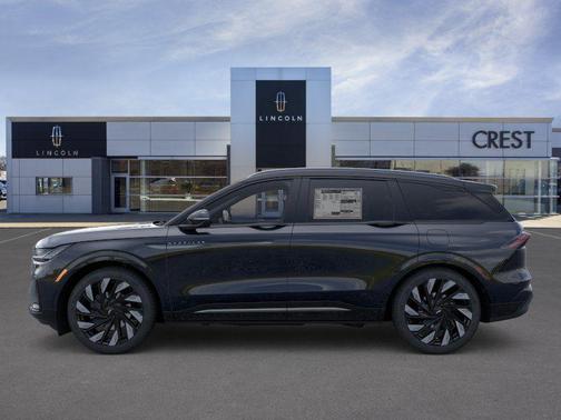 Infinite Black Metallic Clearcoat 2026 Lincoln Nautilus Reserve