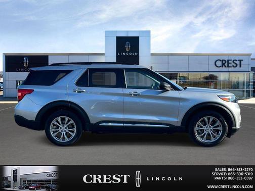 Iconic Silver Metallic 2023 Ford Explorer XLT