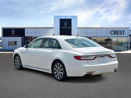 2018 Lincoln Continental Premiere