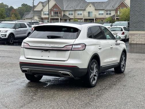 2022 Lincoln Nautilus Reserve