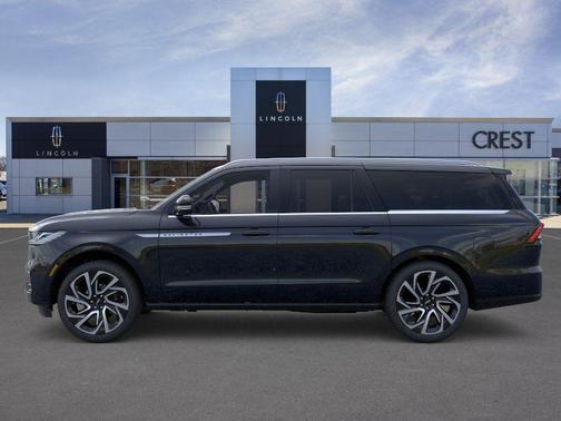 Infinite Black Metallic Clearcoat 2026 Lincoln Navigator Reserve