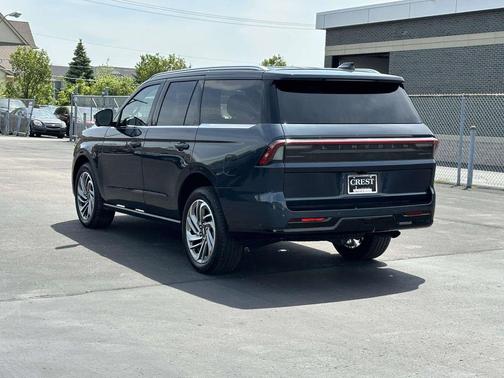 Blue Metallic 2025 Lincoln Navigator Reserve