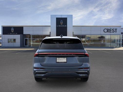 Whisper Blue Metallic Clearcoat 2026 Lincoln Nautilus Reserve