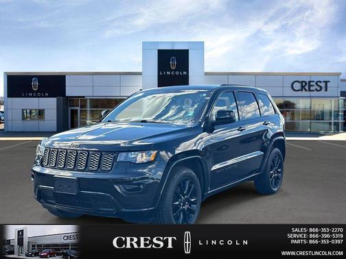 Diamond Black Crystal Pearlcoat 2018 Jeep Grand Cherokee Altitude