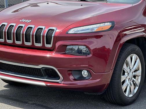 Velvet Red Pearlcoat 2018 Jeep Cherokee Overland