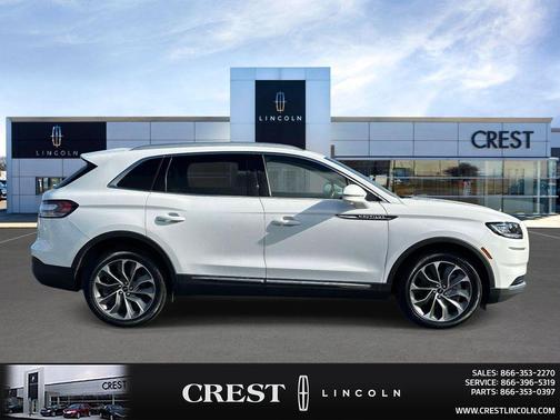 Pristine White Metallic Tri-Coat 2023 Lincoln Nautilus Reserve