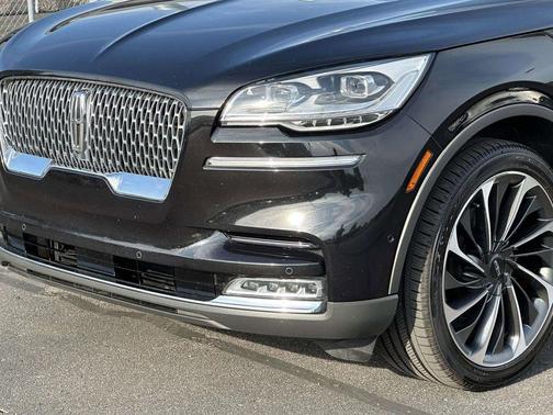 Infinite Black Metallic 2020 Lincoln Aviator Reserve AWD