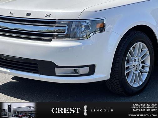White Platinum Metallic Tri-Coat 2019 Ford Flex SEL