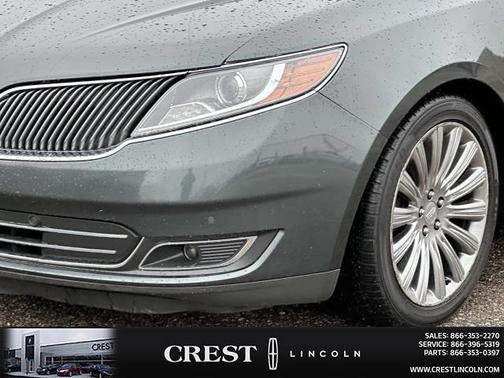 2016 Lincoln MKS Base
