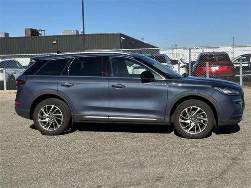 2022 Lincoln Corsair Standard