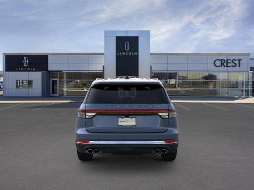 Whisper Blue Metallic Clearcoat 2026 Lincoln Aviator Premiere