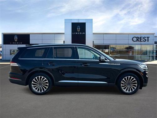 2022 Lincoln Aviator Standard AWD