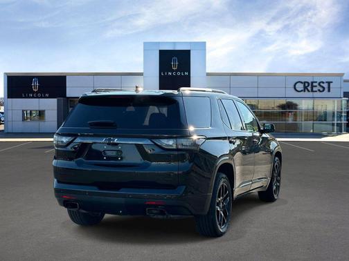 Mosaic Black Metallic 2019 Chevrolet Traverse Premier