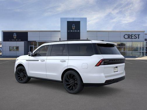 Star White Metallic Tri-Coat 2026 Lincoln Navigator Reserve