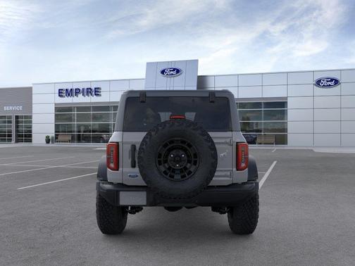 Avalanche Gray 2026 Ford Bronco Badlands