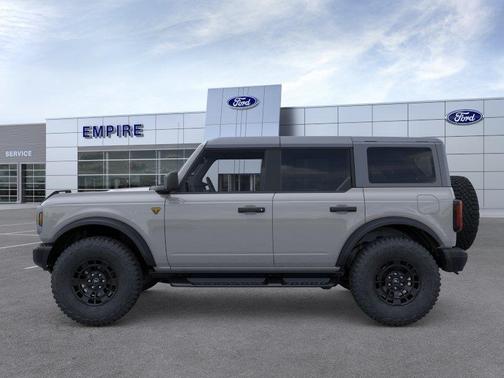 Avalanche Gray 2026 Ford Bronco Badlands