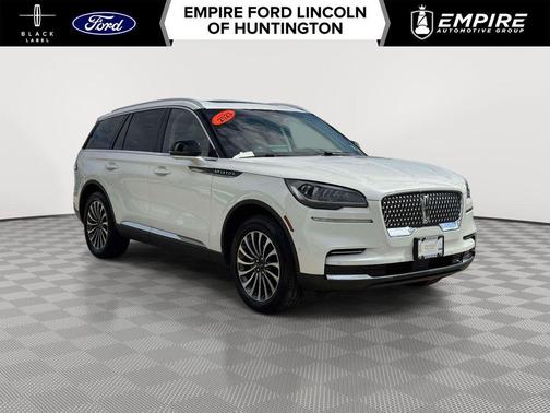 White Metallic 2023 Lincoln Aviator Reserve AWD