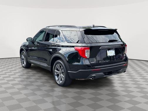Agate Black Metallic 2023 Ford Explorer XLT