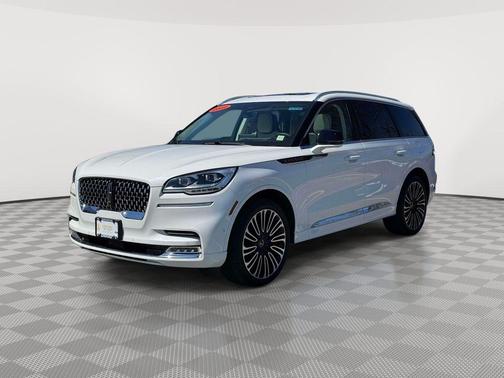 White Metallic 2023 Lincoln Aviator Black Label AWD