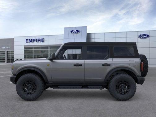 Gray Metallic 2026 Ford Bronco Badlands