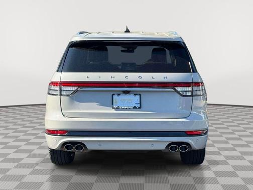 Ceramic Pearl Metallic 2022 Lincoln Aviator Grand Touring