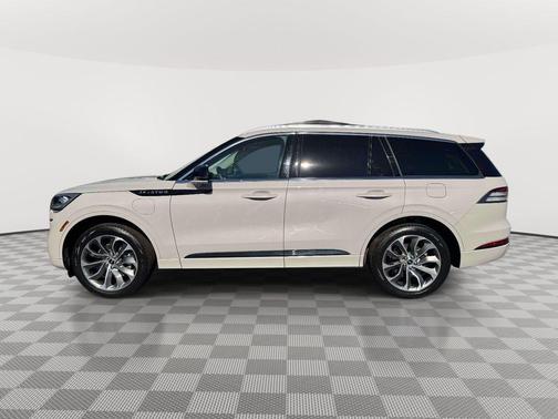 Ceramic Pearl Metallic 2022 Lincoln Aviator Grand Touring