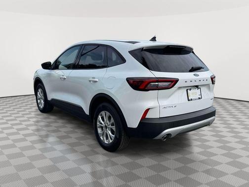 Oxford White 2025 Ford Escape Active