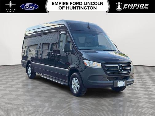 Black 2019 Mercedes-Benz Sprinter 3500 170 WB