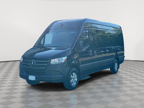 Black 2019 Mercedes-Benz Sprinter 3500 170 WB