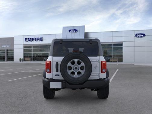 Oxford White 2026 Ford Bronco Big Bend