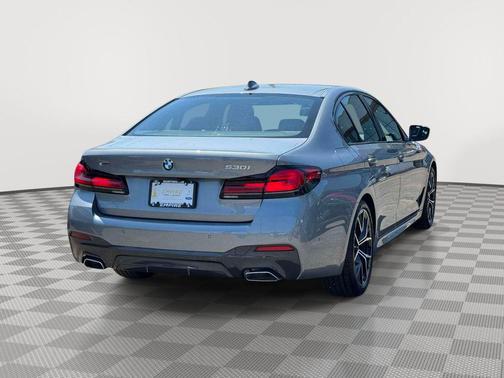 Skyscraper Gray Metallic 2023 BMW 530 i xDrive