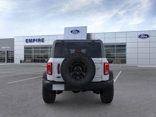 Oxford White 2026 Ford Bronco Big Bend