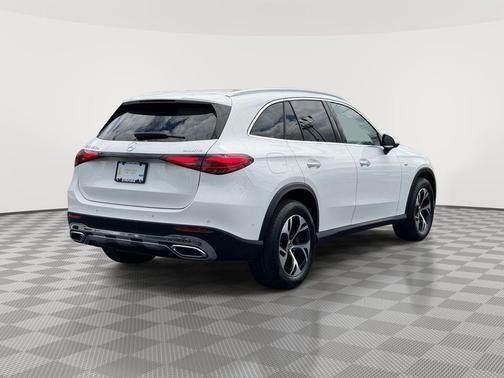 White 2025 Mercedes-Benz GLC 350e Base 4MATIC