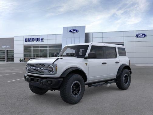 Oxford White 2026 Ford Bronco Badlands