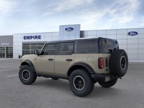 Desert Sand 2026 Ford Bronco Badlands