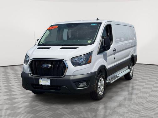 Oxford White 2025 Ford Transit-250 Base