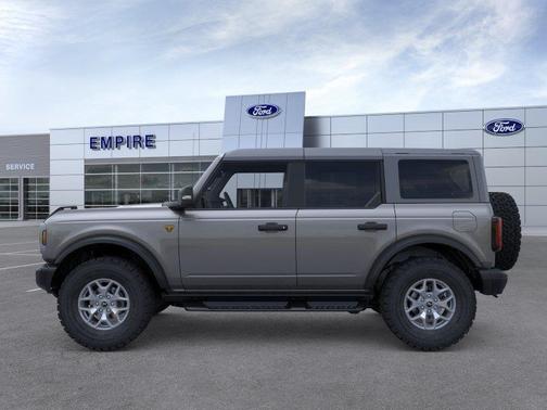 Carbonized Gray Metallic 2025 Ford Bronco Badlands