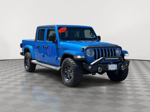 Hydro Blue Pearlcoat 2021 Jeep Gladiator Overland