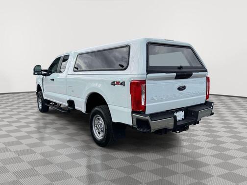 Oxford White 2024 Ford F-350 XL